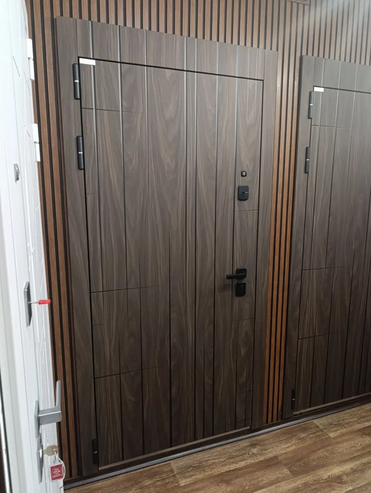 Входная дверь АСД &laquo;Сидней&raquo; с зеркалом (биометрическая дверная ручка Smart lock T888) Муар серый/Белый матовый